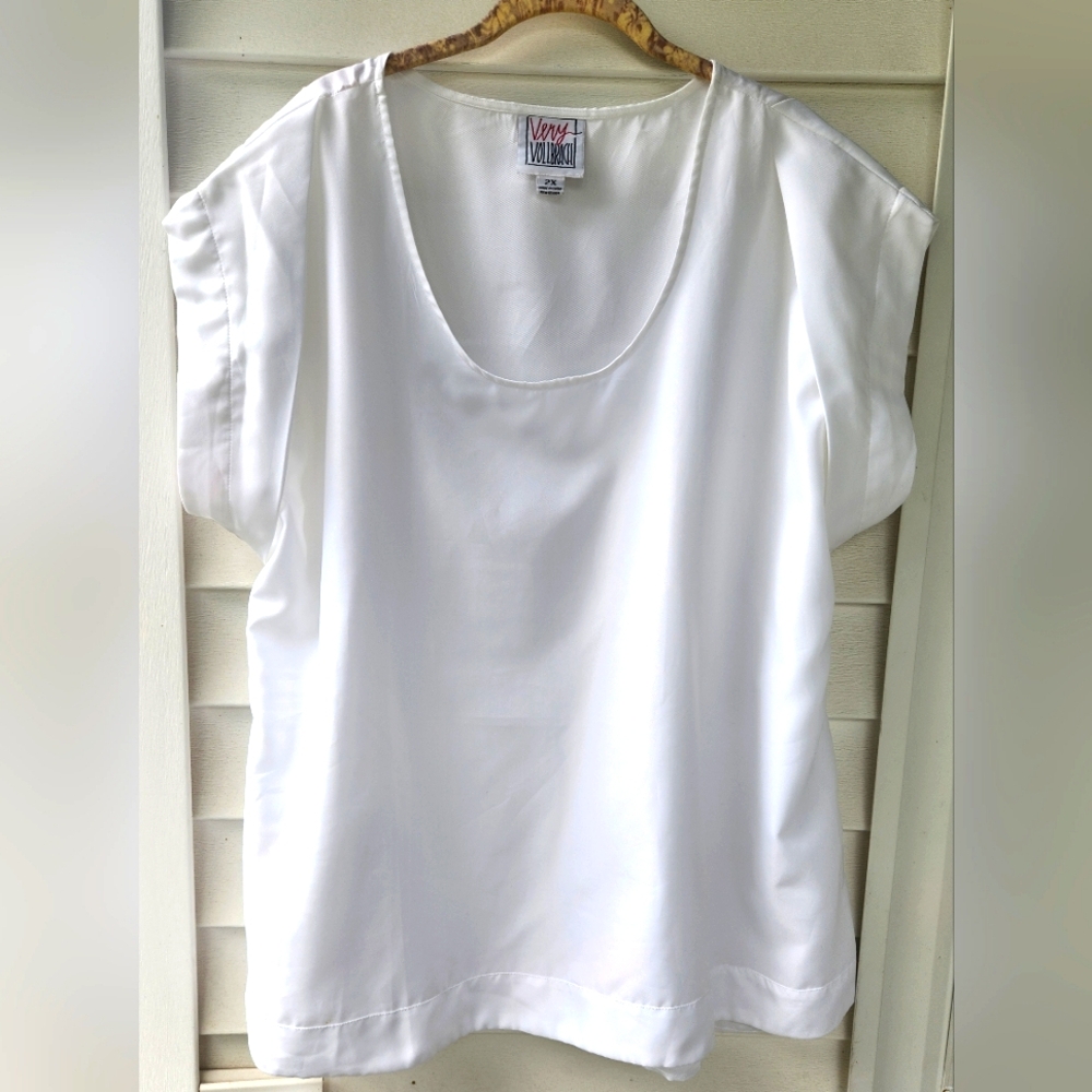 Womens White Fancy Short Sleeved Scoop Neck Flowing Top Size 2X
